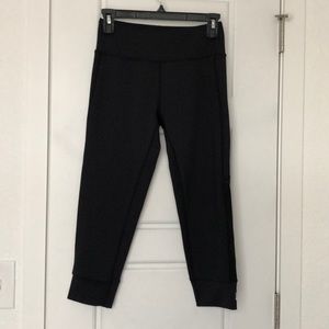 Bear Komplex Capri Leggings Sz M